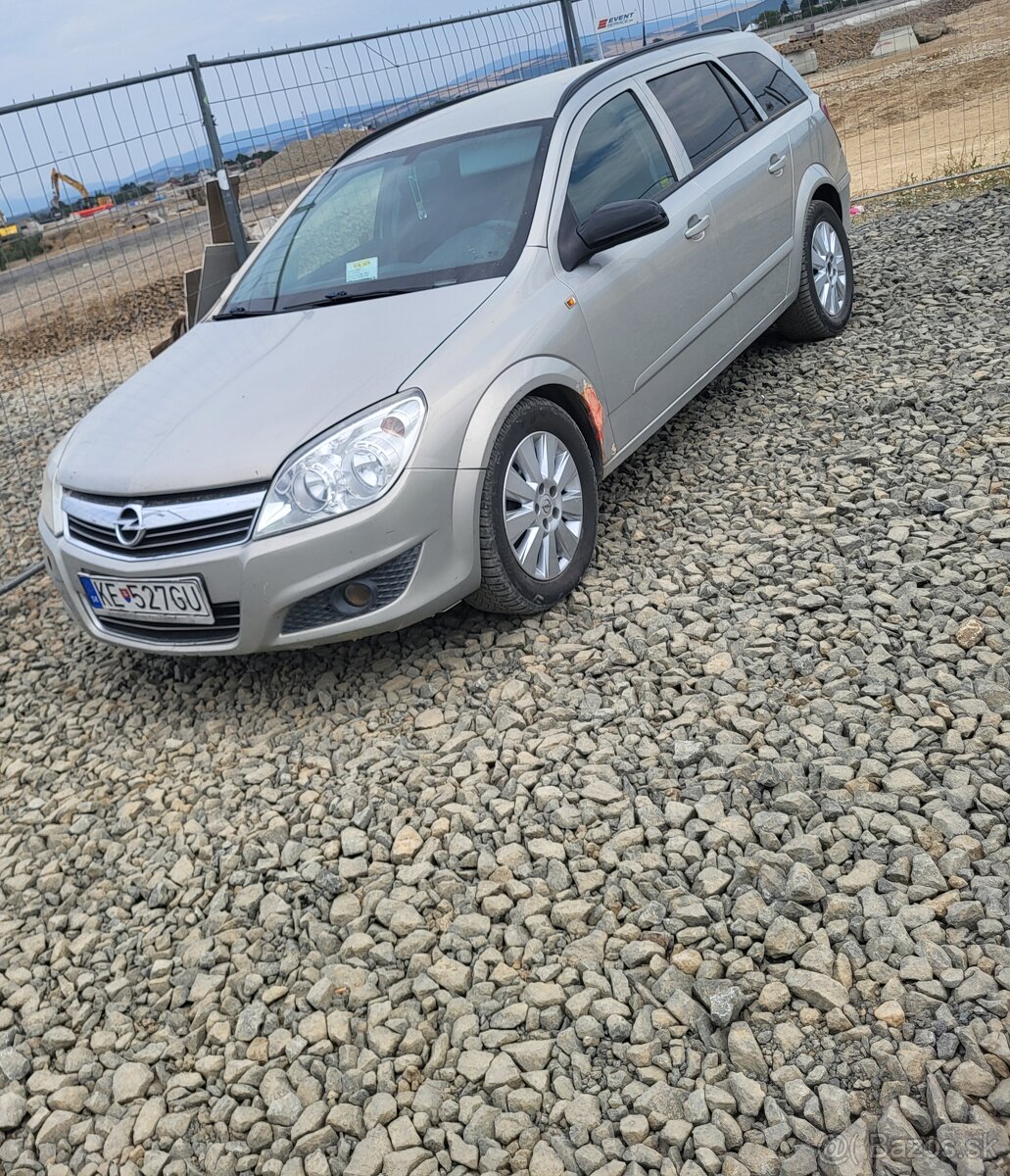 Opel astra h