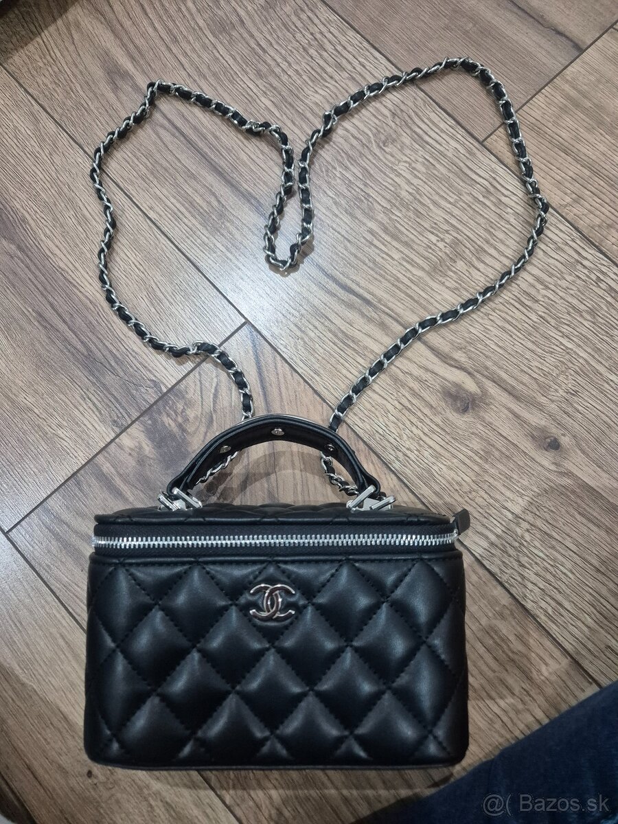 Nová luxusna kabelka CHANEL Vanity black