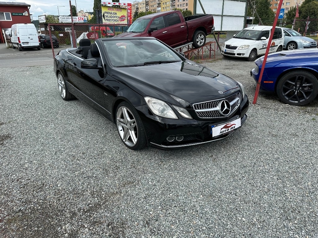 Mercedes-Benz E trieda Kabriolet 220 CDI Blue A/T