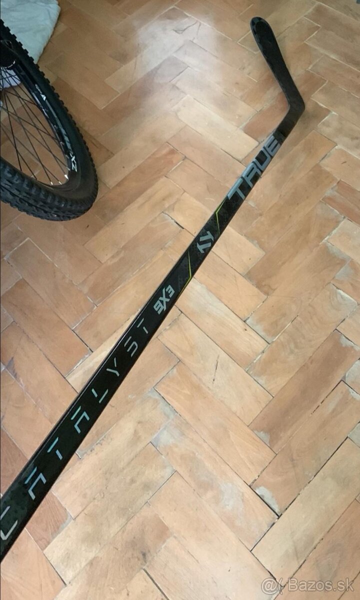 Hokejka True catalyst 9X3