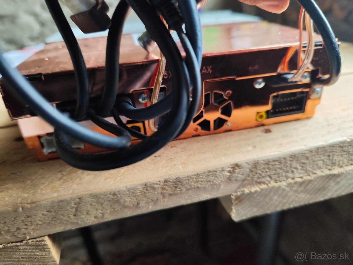 Autorádio, Subwoofer pasívny, zosilovač, kapacitor