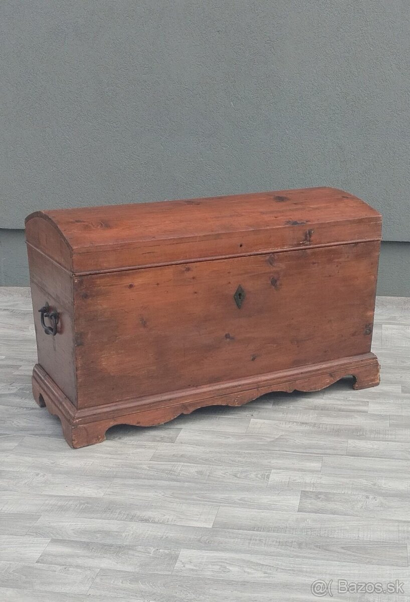 Truhlica starožitná.