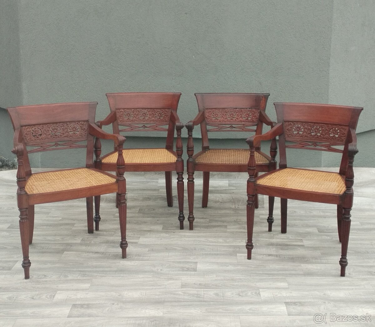 Set stoličiek Regency ( 4 ks ).