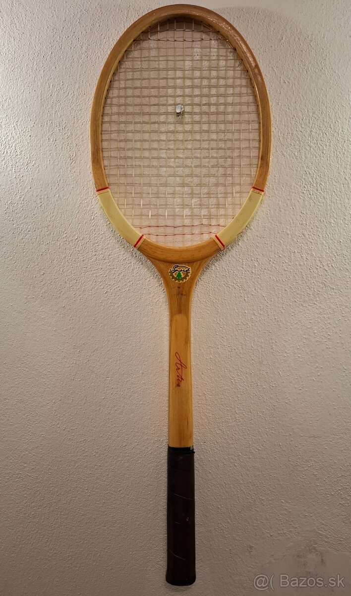 Stará drevená tenisová raketa - ARTIS Sport, výborný stav
