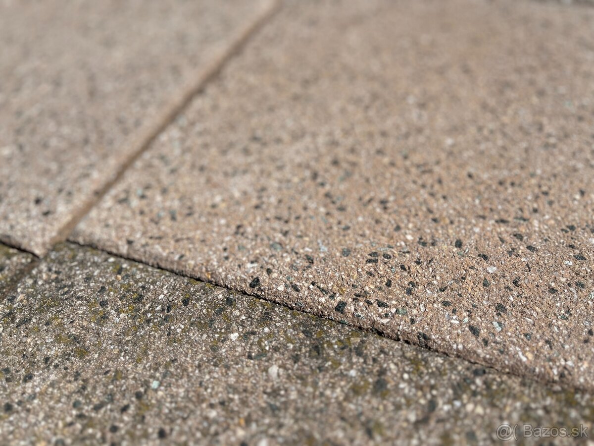 Betónová terasová dlažba