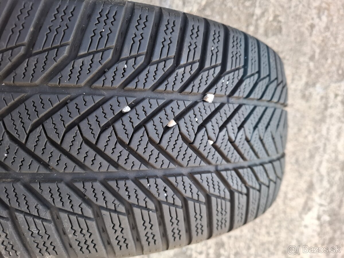 Esa-Tecar Super Grip Pro 225/45 R18