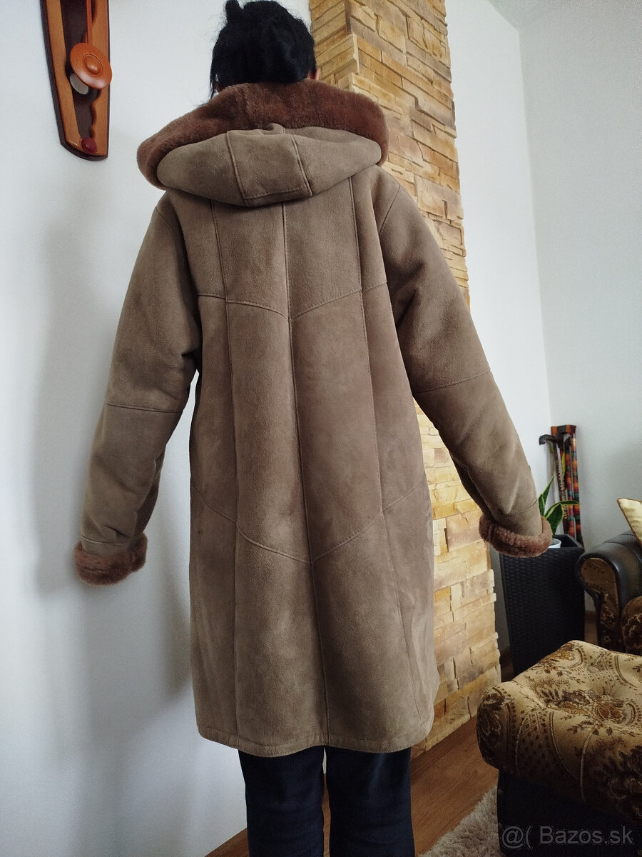 Dámsky kožuch na zimu