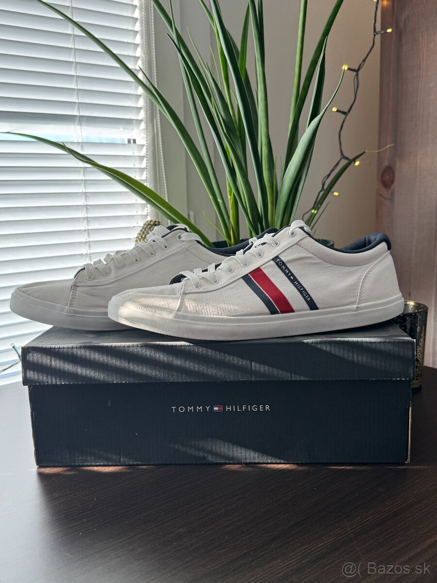 Tommy Hilfiger tenisky - biele