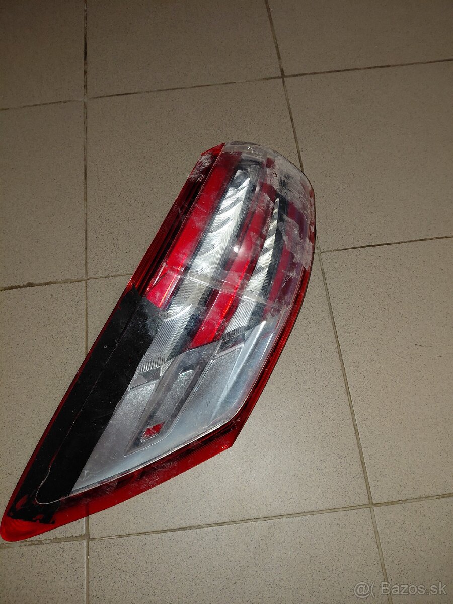 Zadné LED svetlo Ford S-MAX 2016