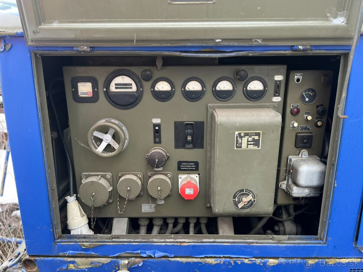 Benzínová elektrocentrála.