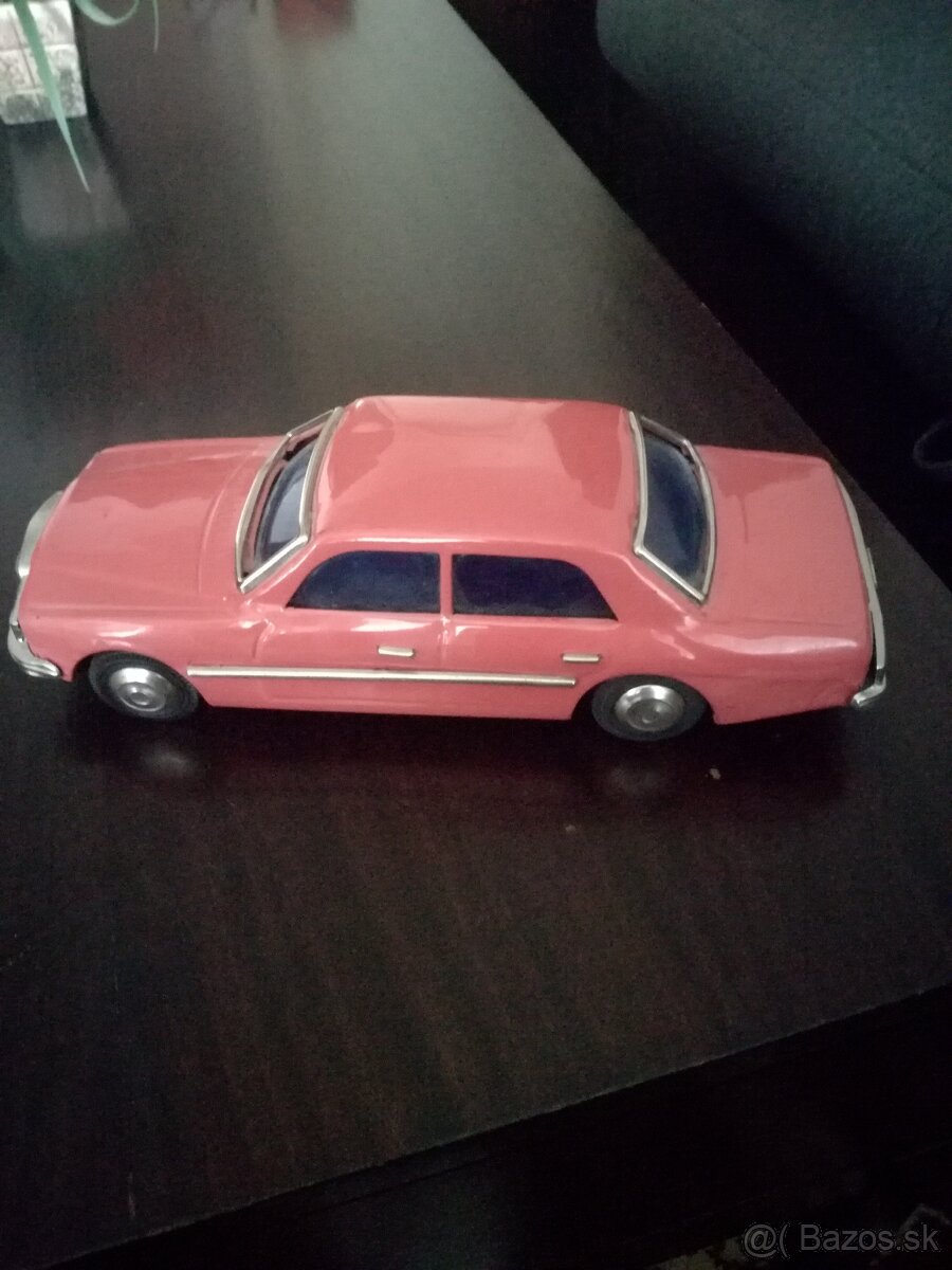 Retro autička 70 roky