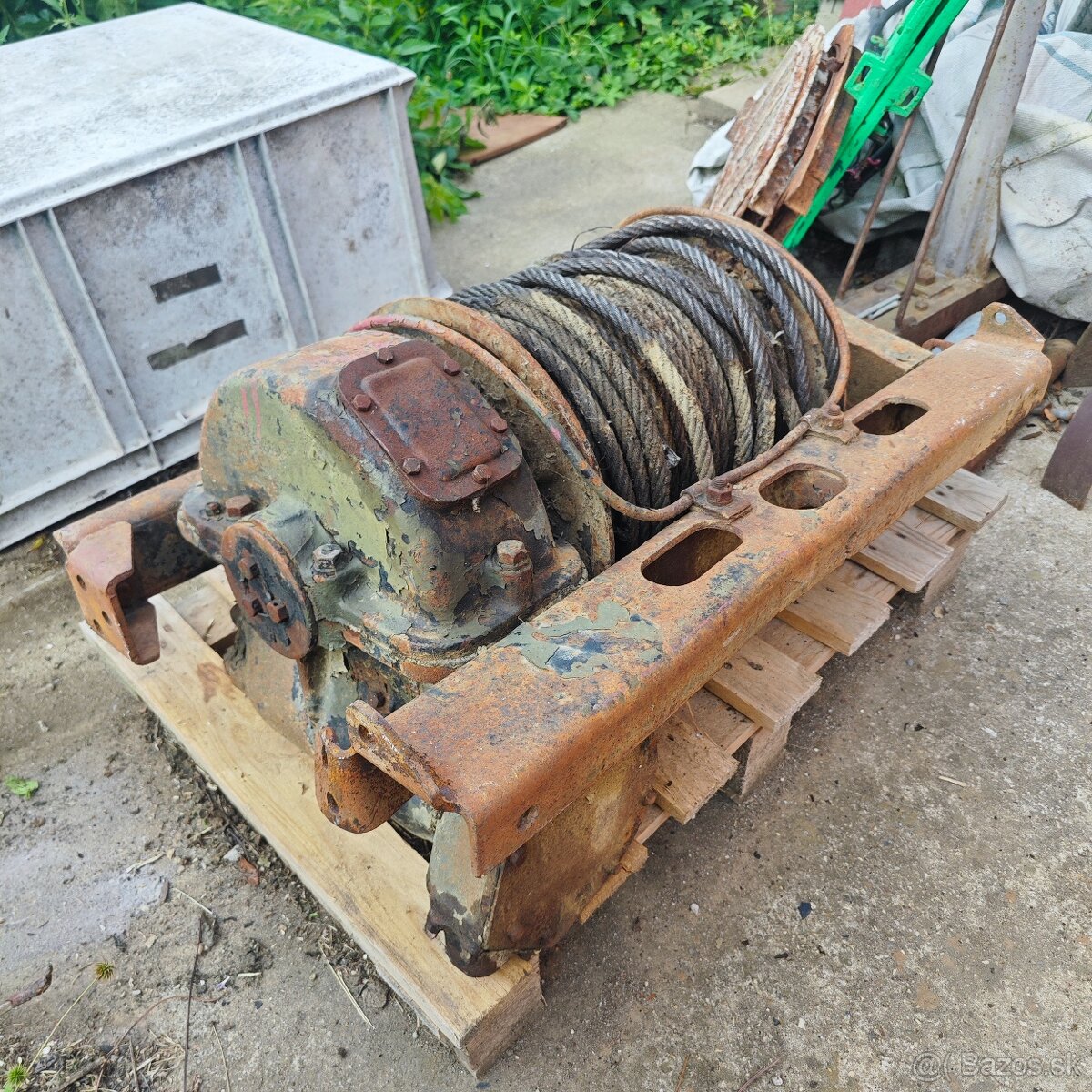 predám navijak zil 131
