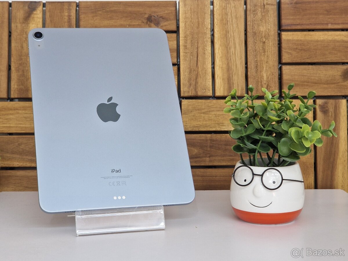 iPad Air 4th Gen 2020 64GB WiFi Modrý