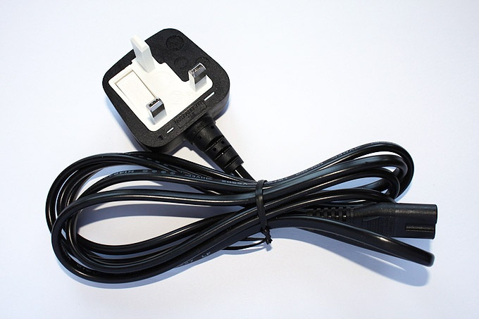 UK 3 pin kábel