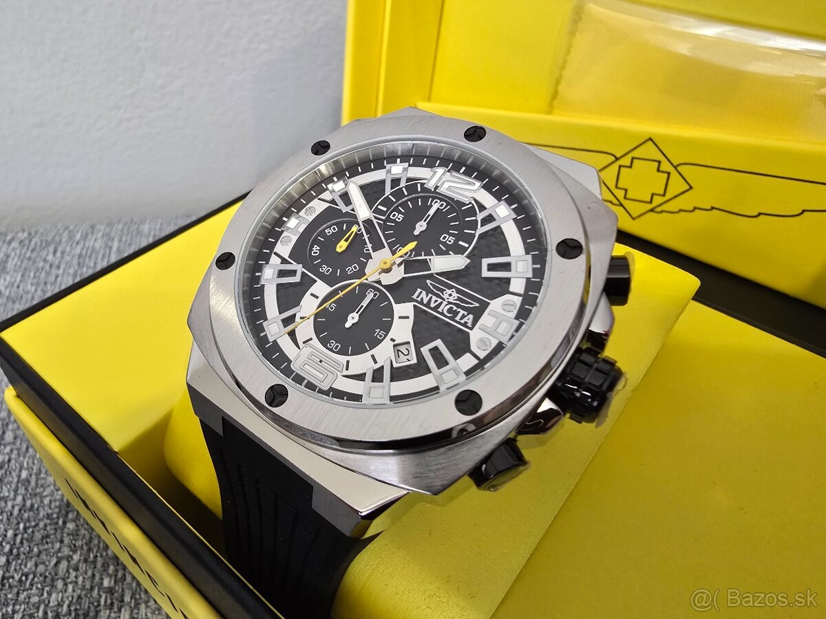 Invicta Racing 48mm chrono