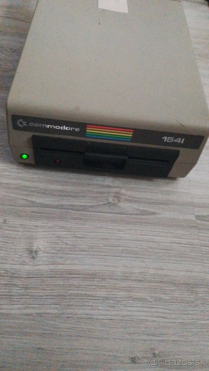 Prodám disketovou mechaniku pro počítač Commodore C64 Floppy