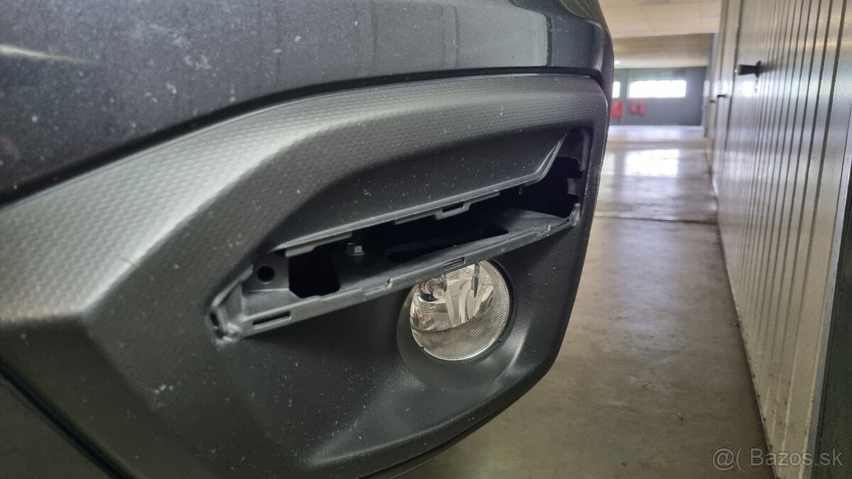 Kúpim ozdobnú krytku na nárazník Subaru Forester SJ