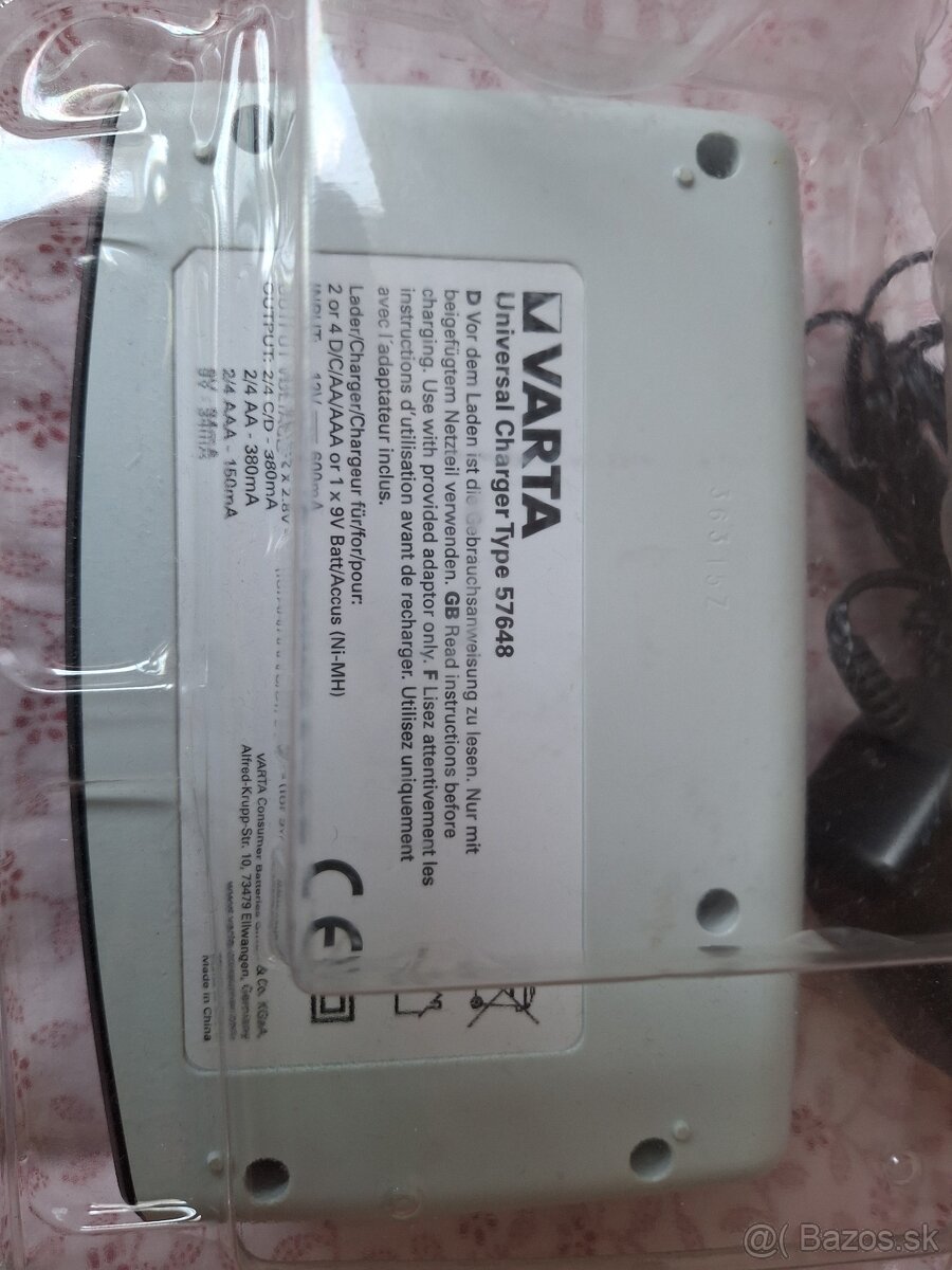 Univerzálna nabíjačka Varta 57648