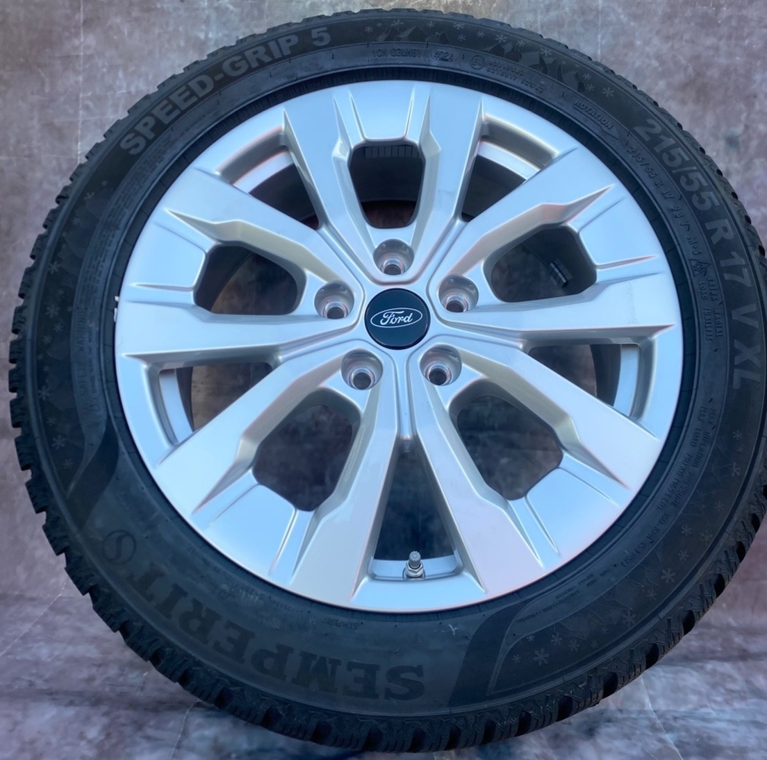 Nové orig. zimní alu Ford Transit Connect 215/55R17