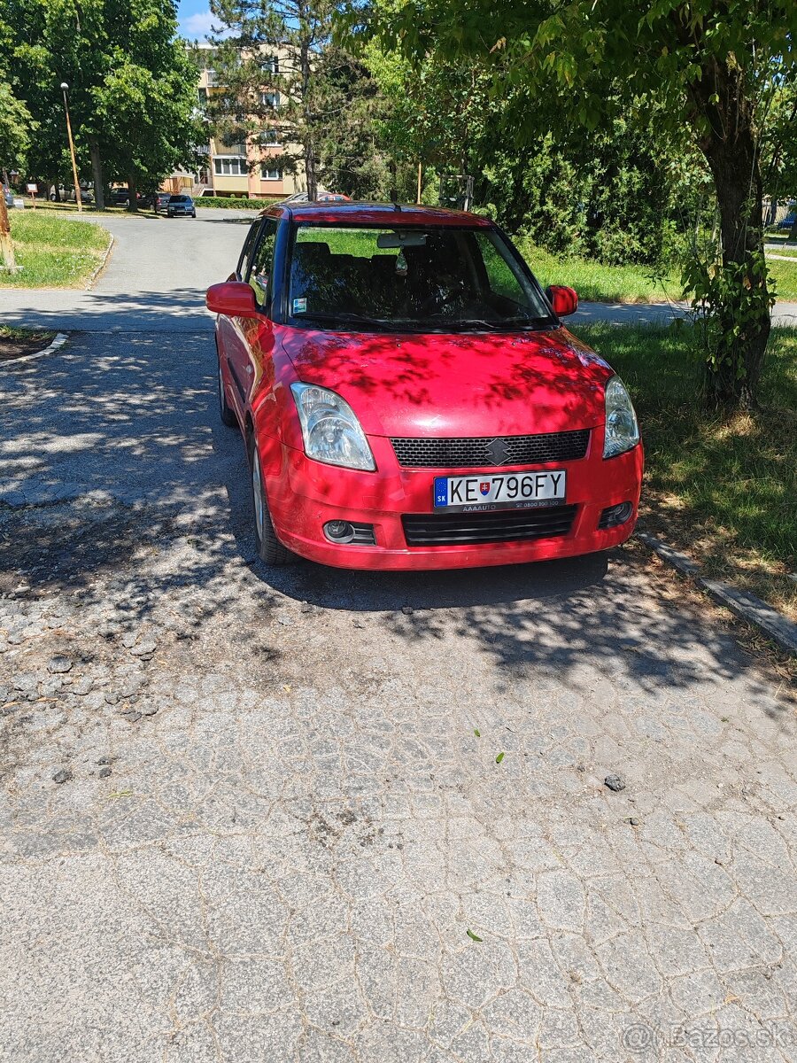 Suzuki Swift 1.3i