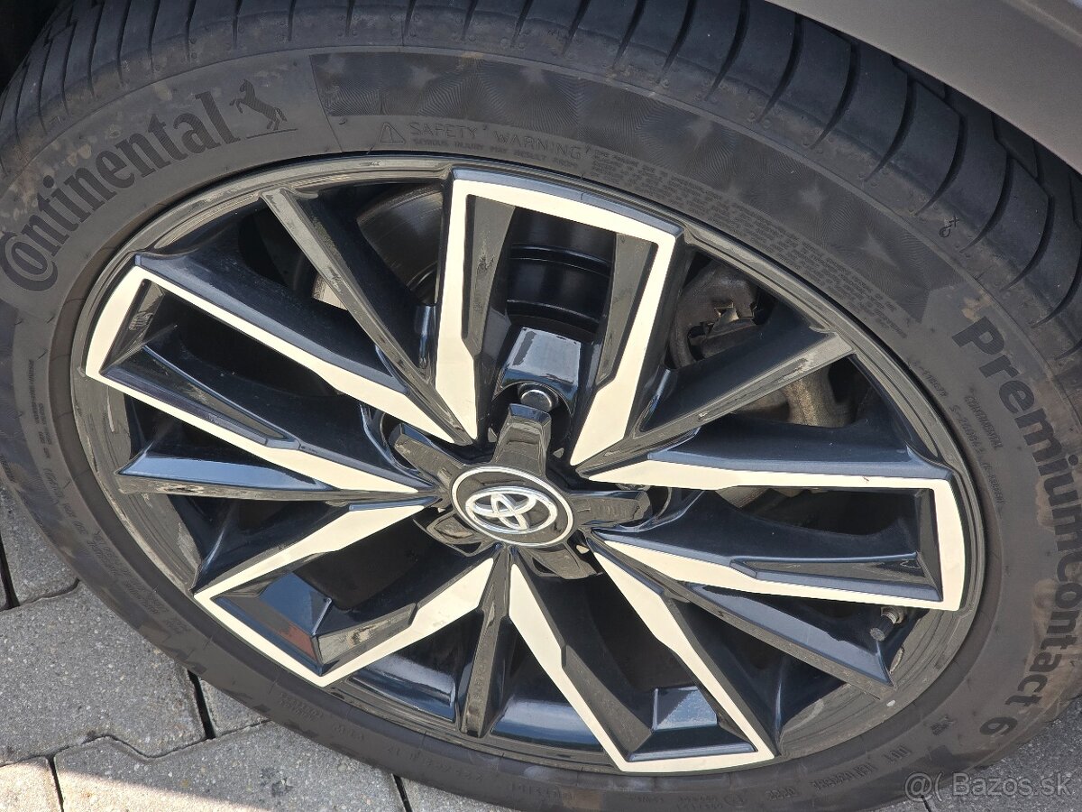 Predam/vymenim original Toyota Corolla Set 225/45 R17 91W