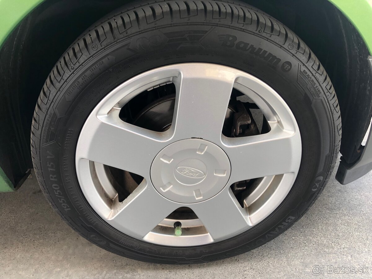 Predám na Ford fiesta elektródy komplet