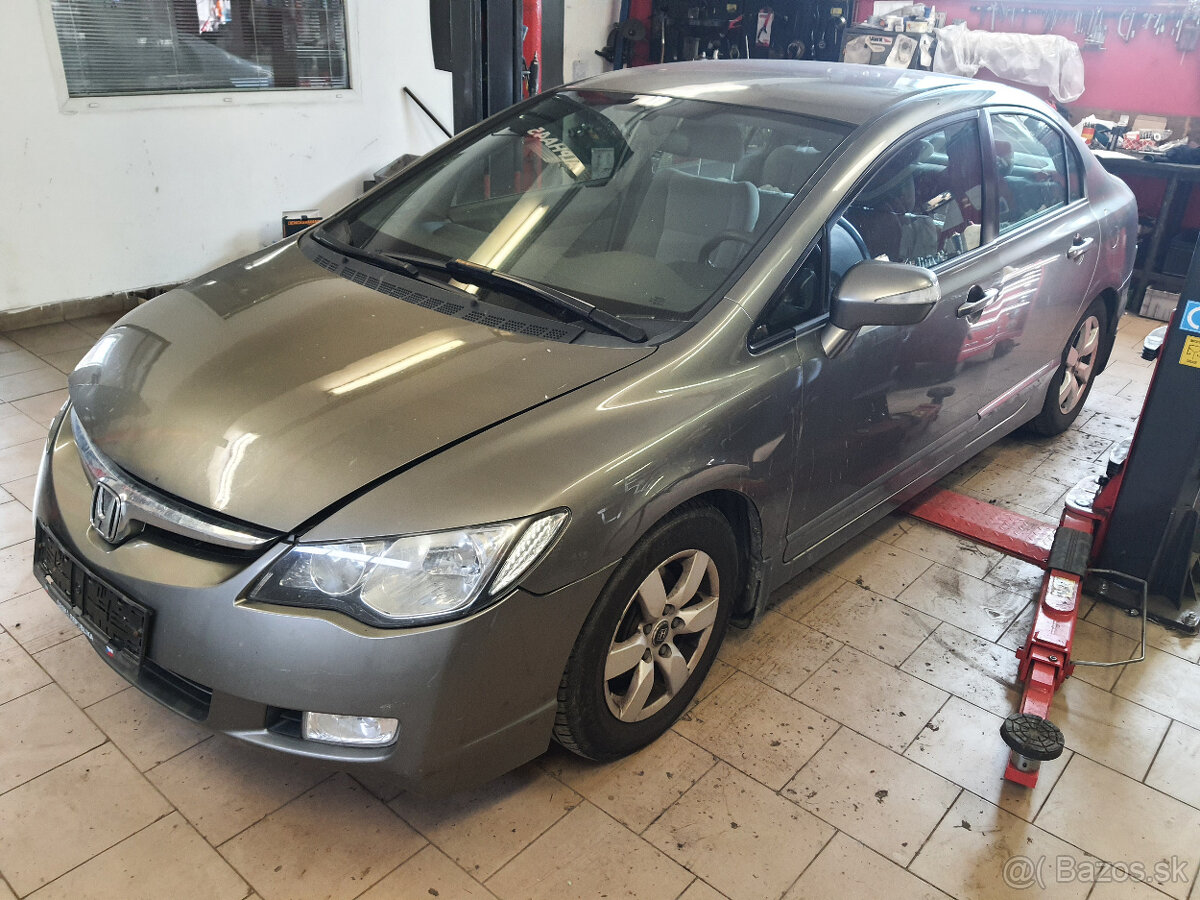 Náhradní díly Honda Civic 8G FD 1.8