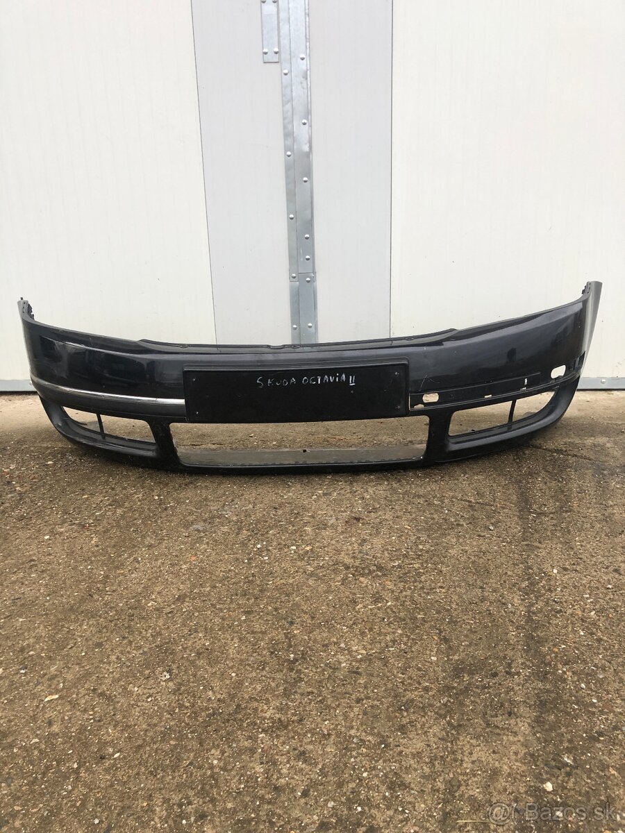 orig predni naraznik skoda superb 1 I cerny