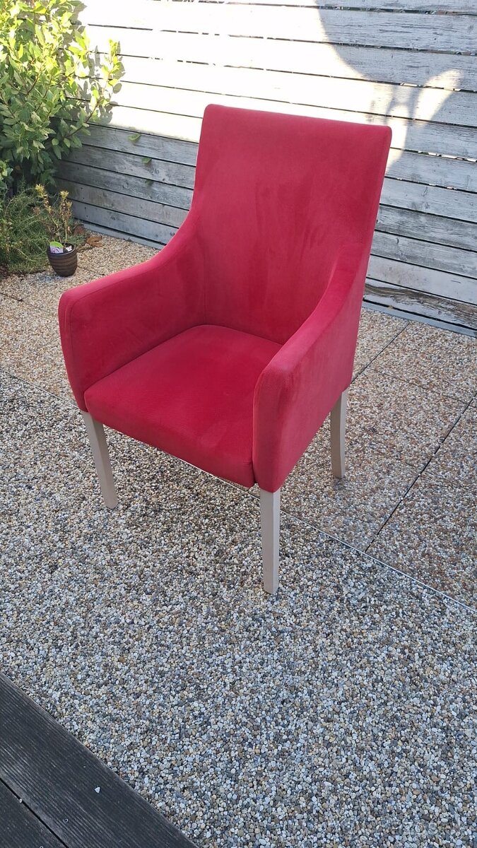 Jedálenské stoličky na predaj