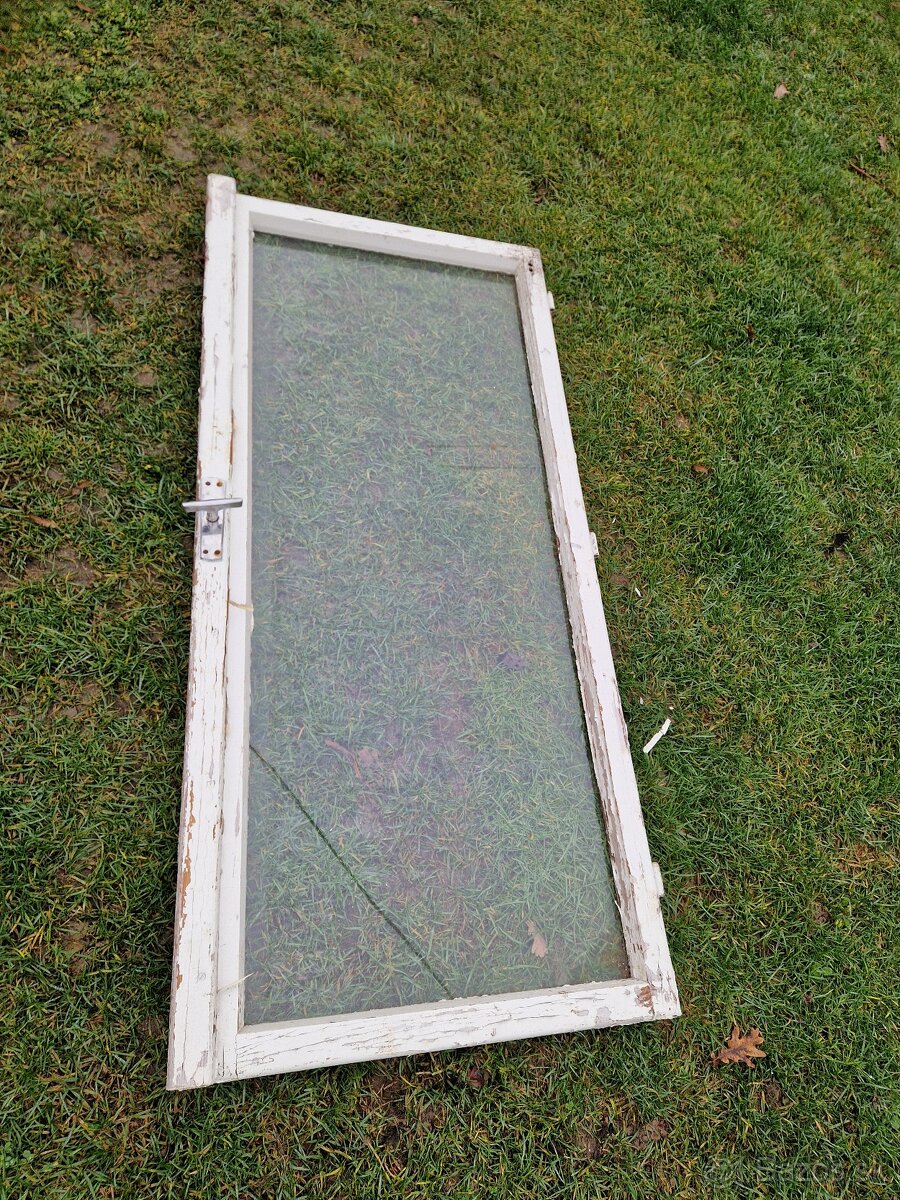 Darujem stare okna vhodne napr. na sklenik