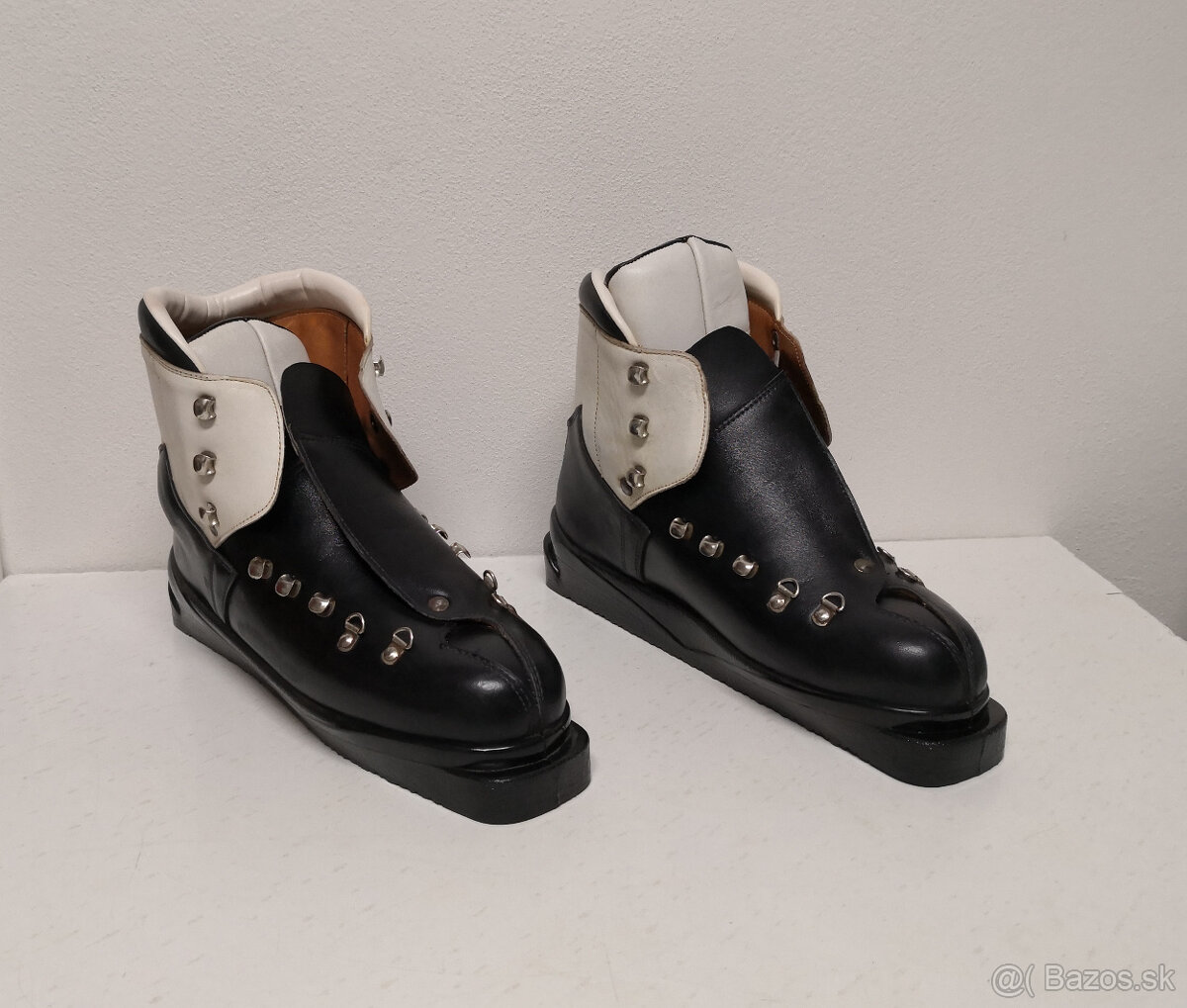 Staré vzácne lyžiarske topánky BOTAS