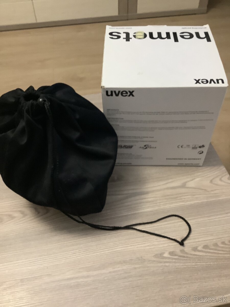 PRILBA UVEX P2US black mat 59-61 cm