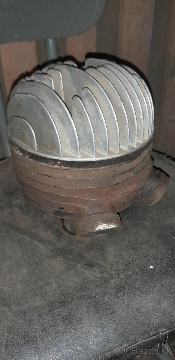 Valec hlava jawa čz 175