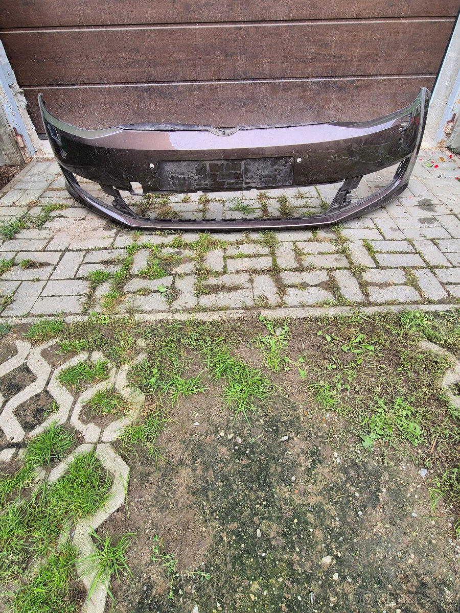 Predny naraznik VW Sharan 2011