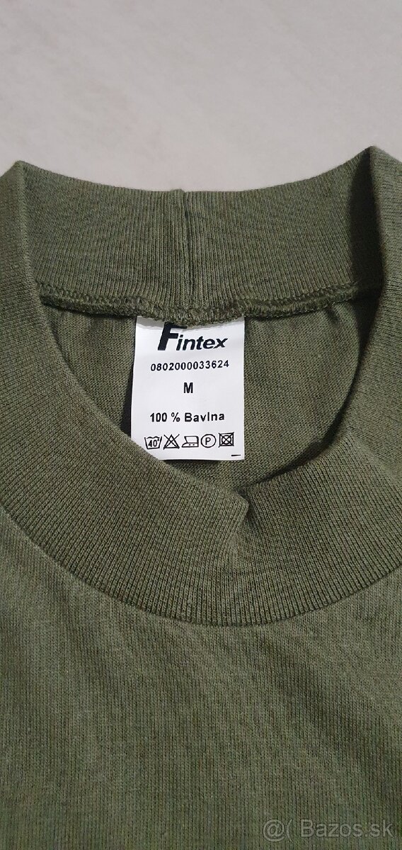 Vojenský nátelník, M