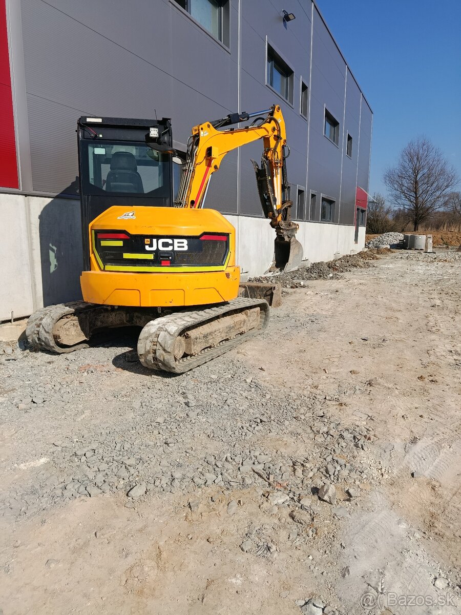 Pásový bager JCB 55Z -1. 2017