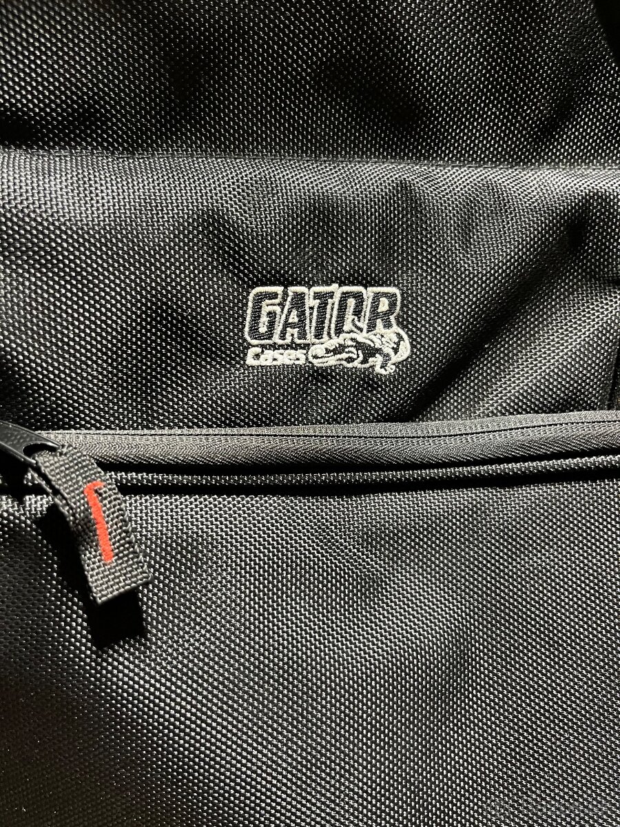 Cases Gator na mix Dynacord