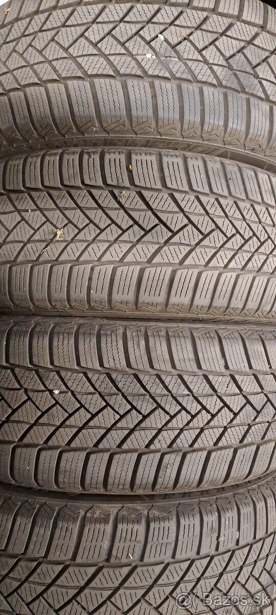 Predám 4ks jazdené zimné 195/55r15-85H Matador