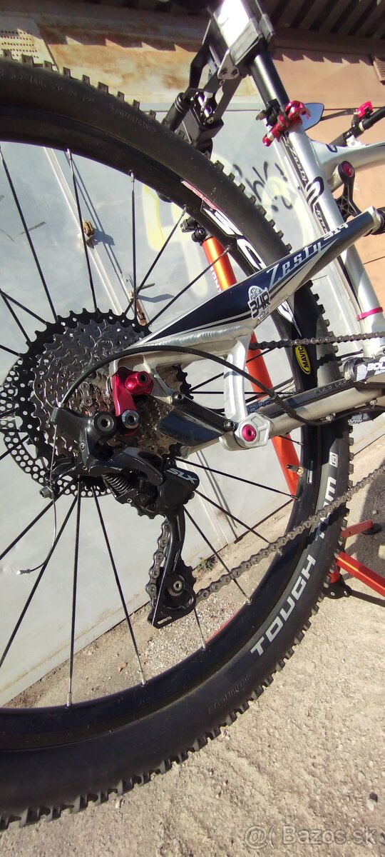 Predám Celoodpruzeny Horský bike. LAPIERR.