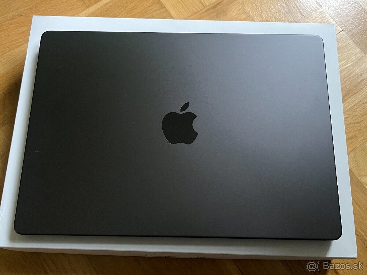 Macbook Pro 14" M4 10C CPU 10C GPU 32GB RAM 2TB SSD - čiern