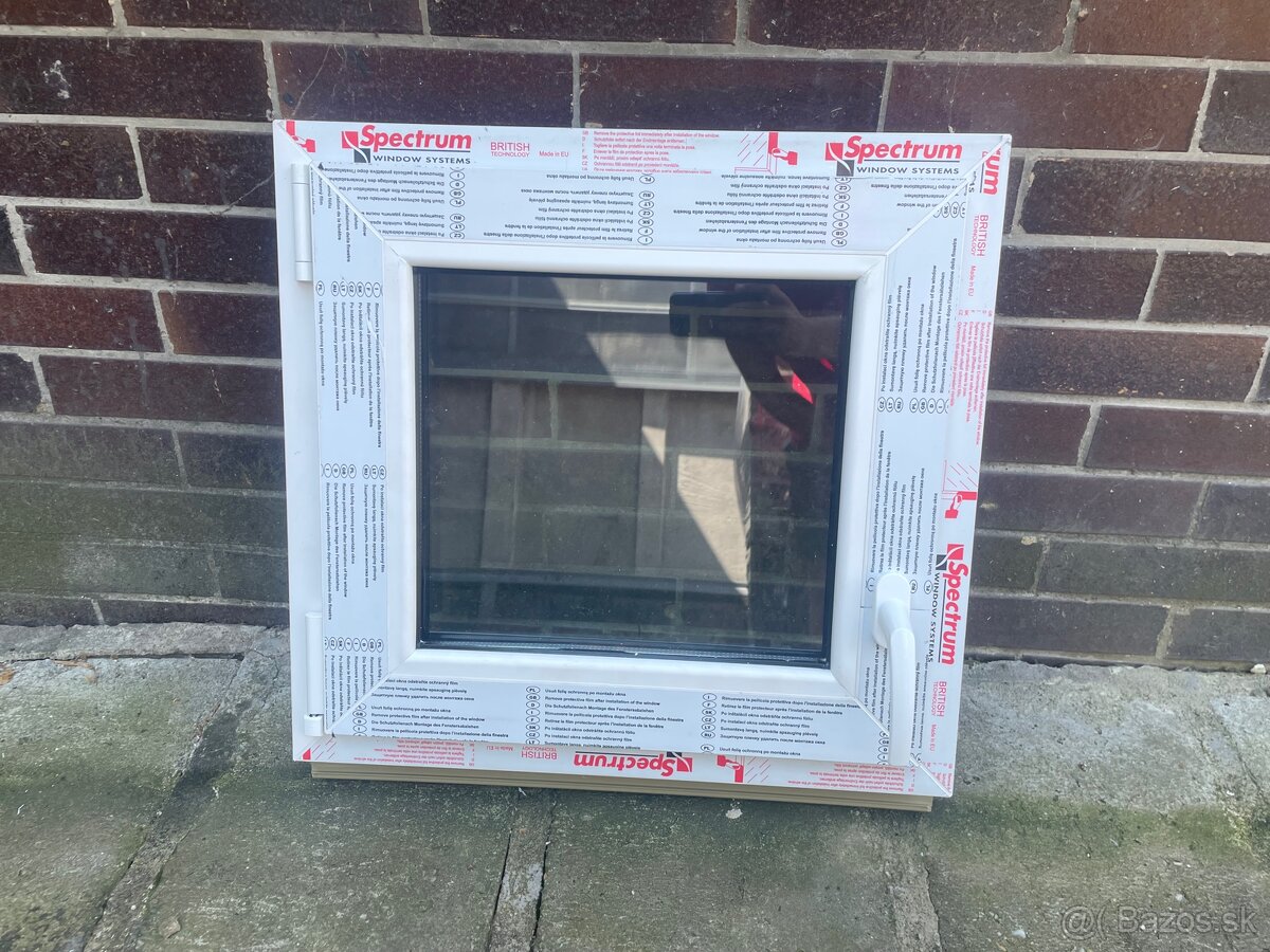 Plastove okno nove 58x55