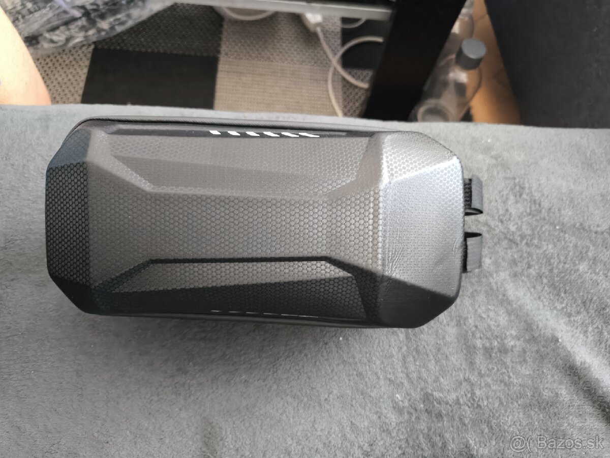 Box na kolobežku, skuter, bicykel.