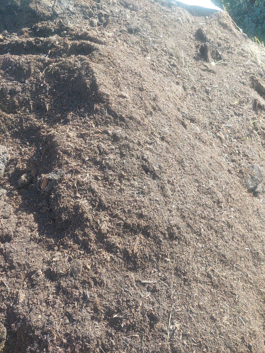 Zemina ornica hlina