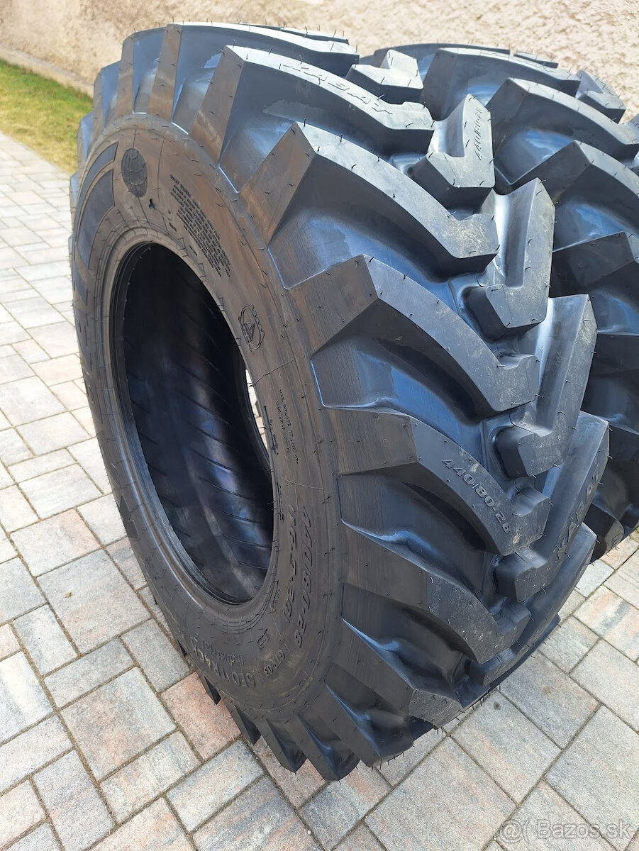 Pneu 440/80-28 GTR03 14PR