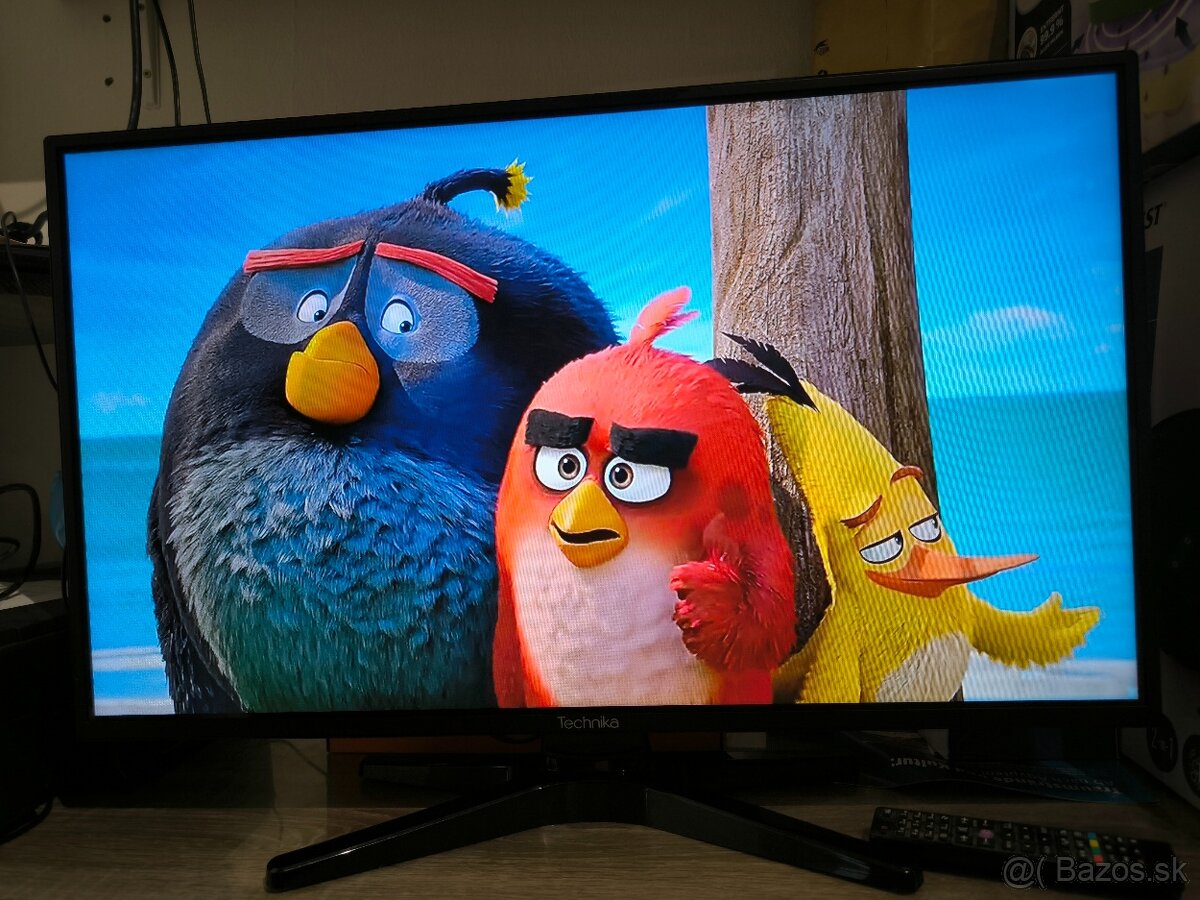 LED TV 80 / 82 cm Technika SM32-240-AW15B