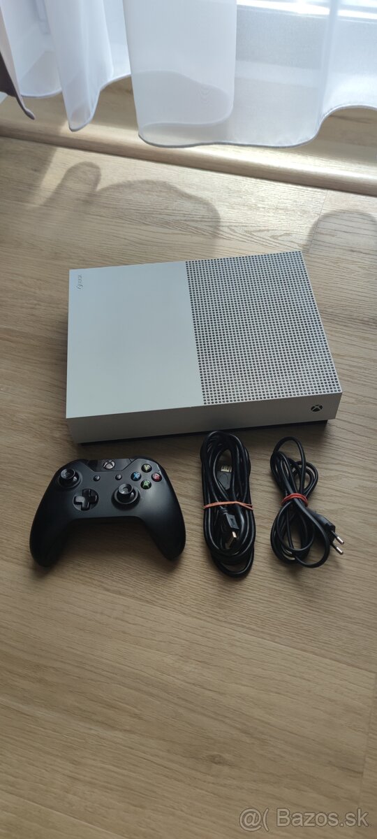 Herná konzola Xbox One S All Digital (500 GB)