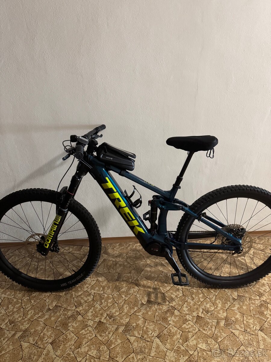 Trek Rail 7 e-bike
