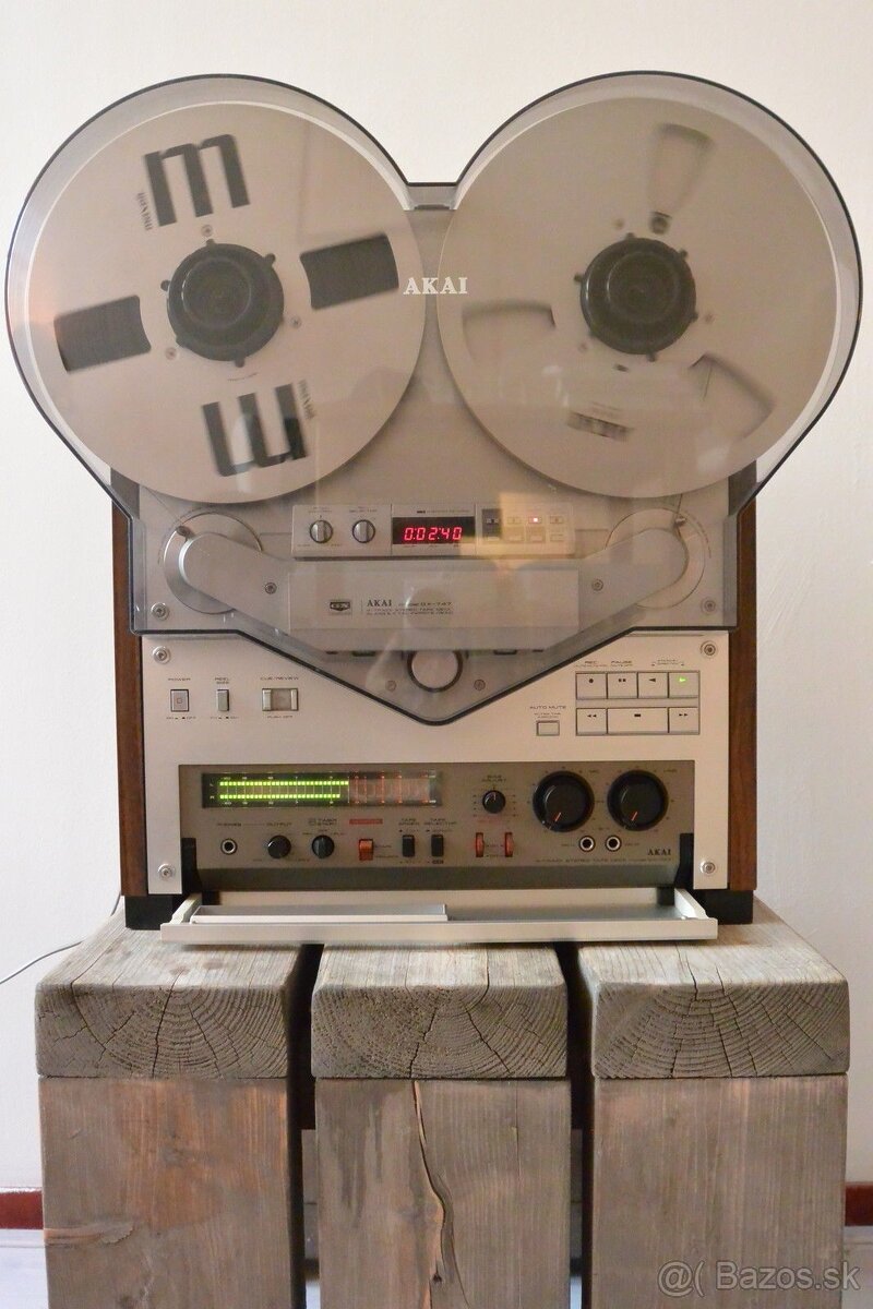 Akai GX-747 strieborný, Auto-Reverse.