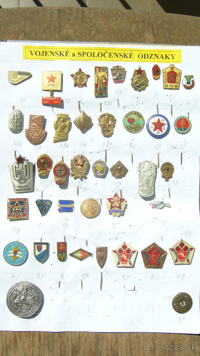 Vojenské a spoločenské odznaky