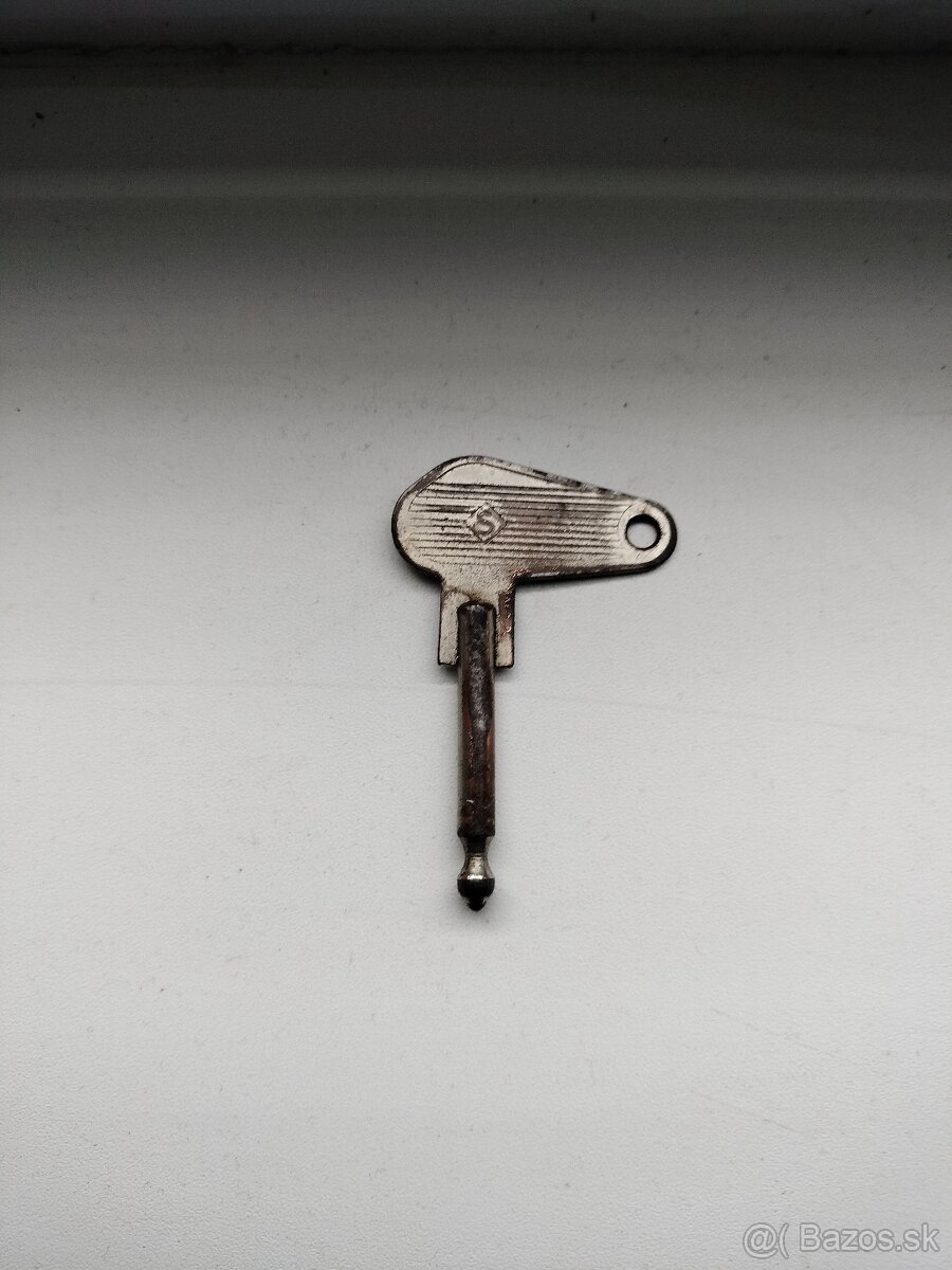 Klúčik do spínačky so znakom - pre zberateľa